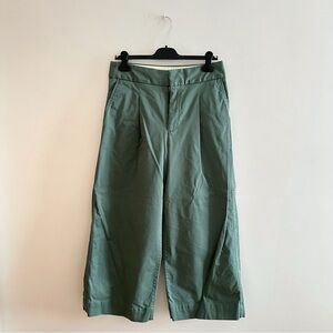 Gap Green Wide Leg Pleated Khaki Straight Leg Cropped High Waisted Pants 10